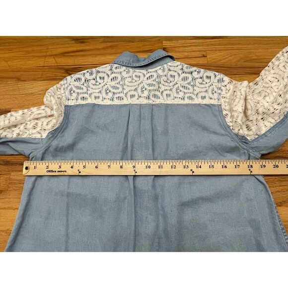 9-H15 STCL Anthropologie Women's 6 Blue Button-Up Chambray Shirt Postmark Boho - Picture 7 of 10